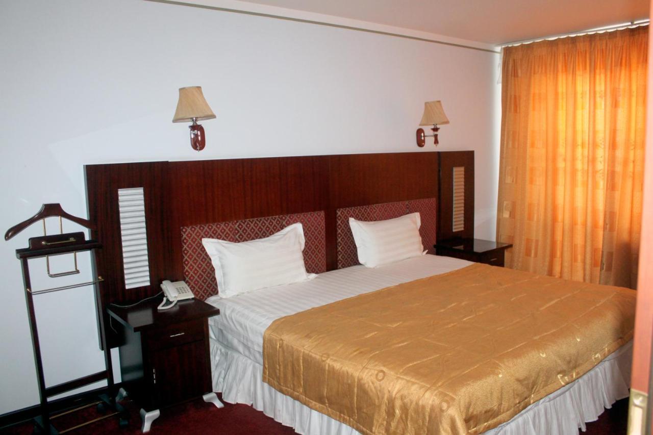 Hotel Grand Buchara Zewnętrze zdjęcie