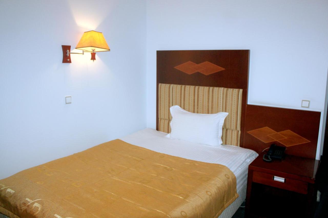 Hotel Grand Buchara Zewnętrze zdjęcie